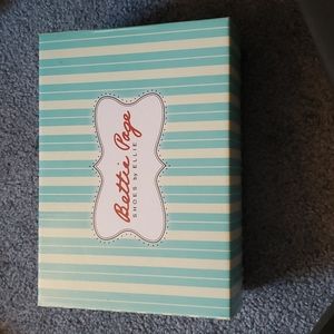 Bette Page Shoes by Ellie